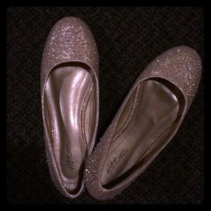 Women’s HOTcakes brand glam flats
